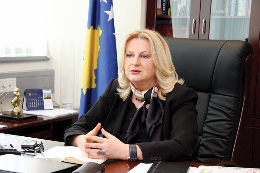 Ministrja Edita Tahiri po qëndron në Bruksel   