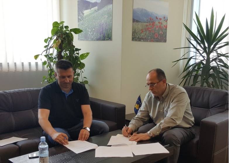 MPMH nënshkroi Memorandum me OJQ Lets do it Kosova