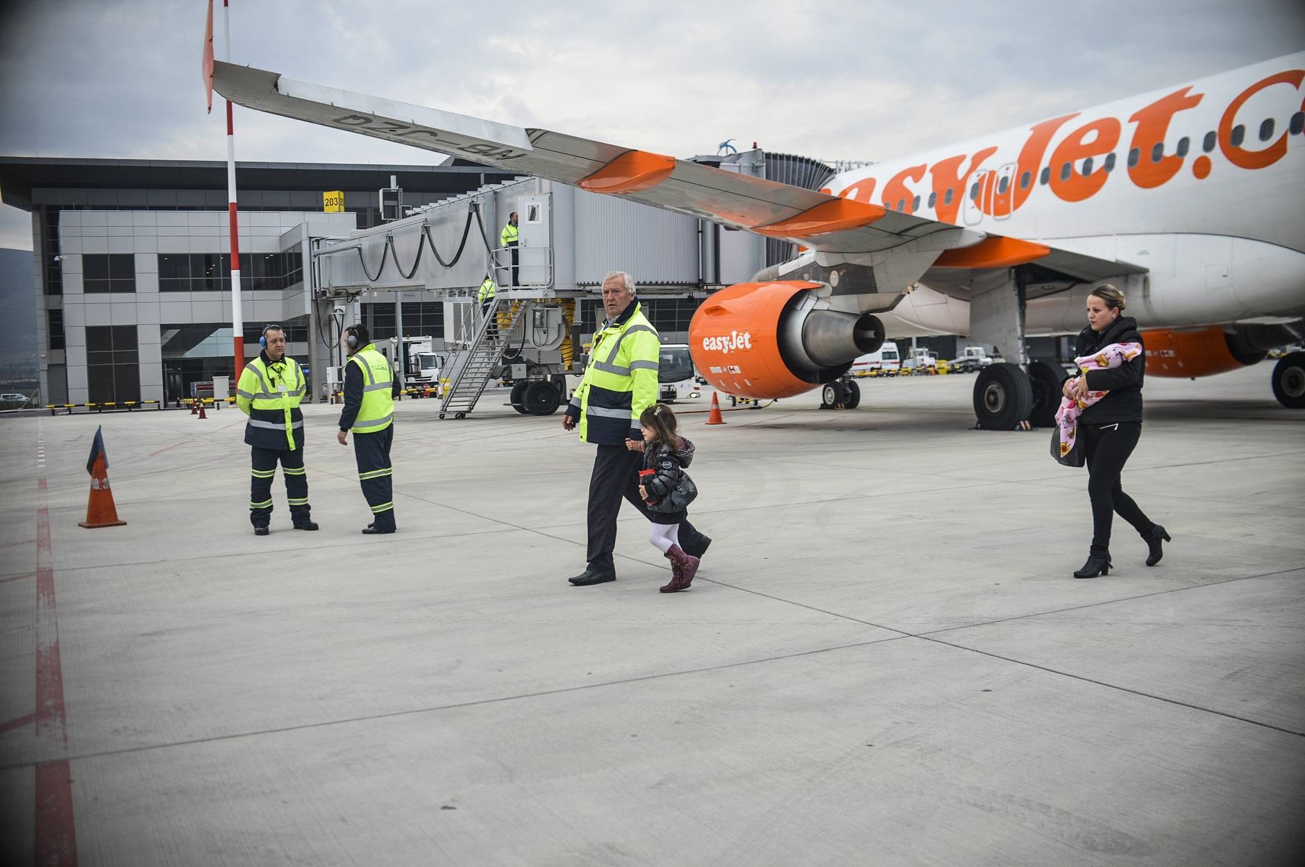 AAC monitoron me kujdes operimet e kompanive ajrore në Aeroport