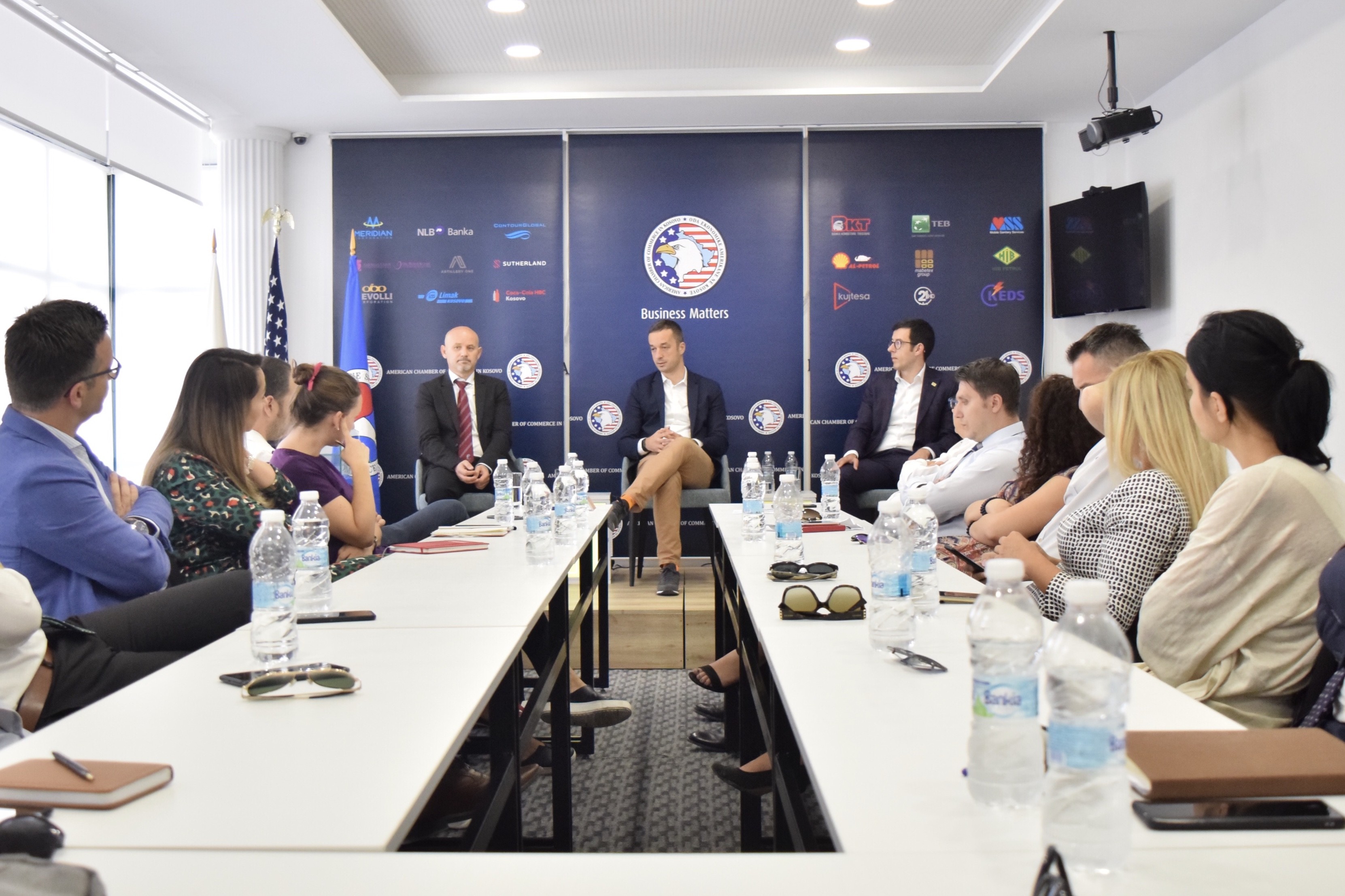Kërkohet mbështetje ndaj sektorit privat në aftësimin e të rinjve
