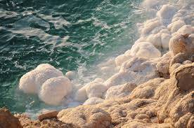 Gropa të rrezikshme në Detin e Vdekur