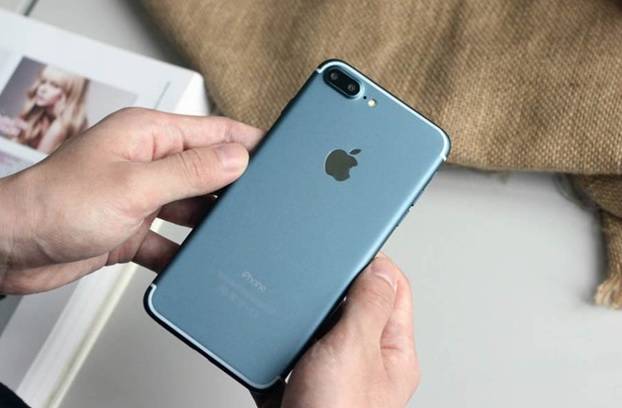 Merri 50 euro falas dhe tregtoni me aksionet e Apple
