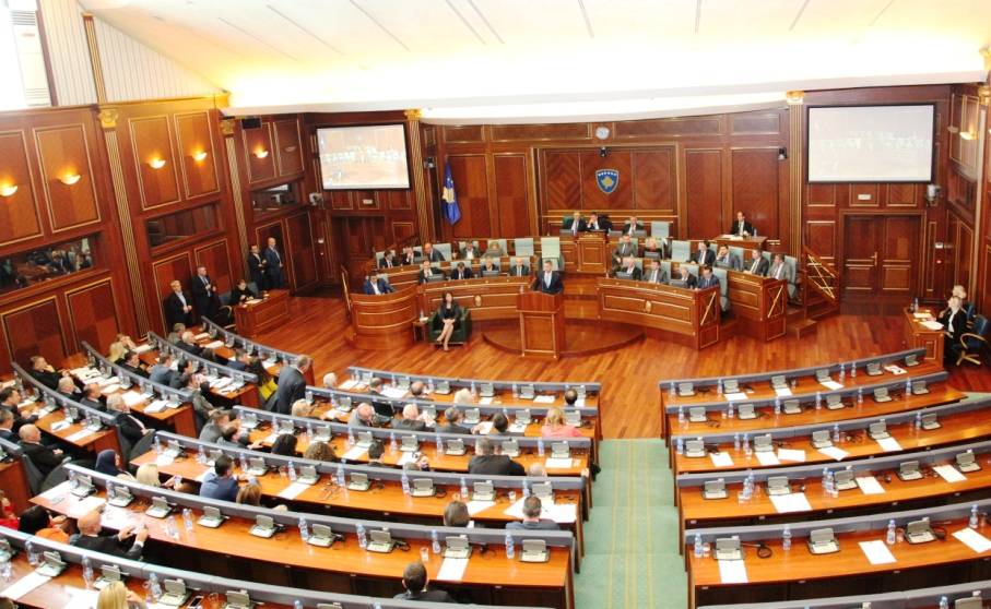 Kuvendi mban seancë te jashtëzakonshme për Nehat Thaçin