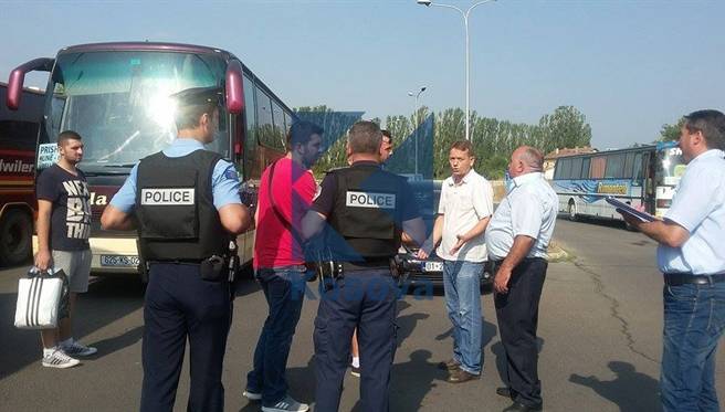 E bllokojnë Stacionin e Autobusëve