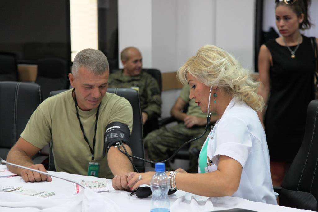 Në Ministrinë për FSK filloi aksioni për dhurimin vullnetar të gjakut
