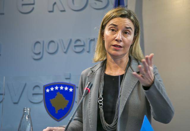 Mogherini kërkon sërish heqjen tarifave të Kosovës ndaj mallrave serbe