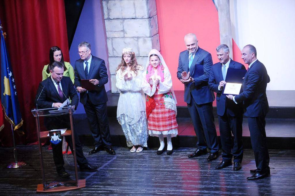 Thaçi dhe Rama bëhen ulqinakë të nderit