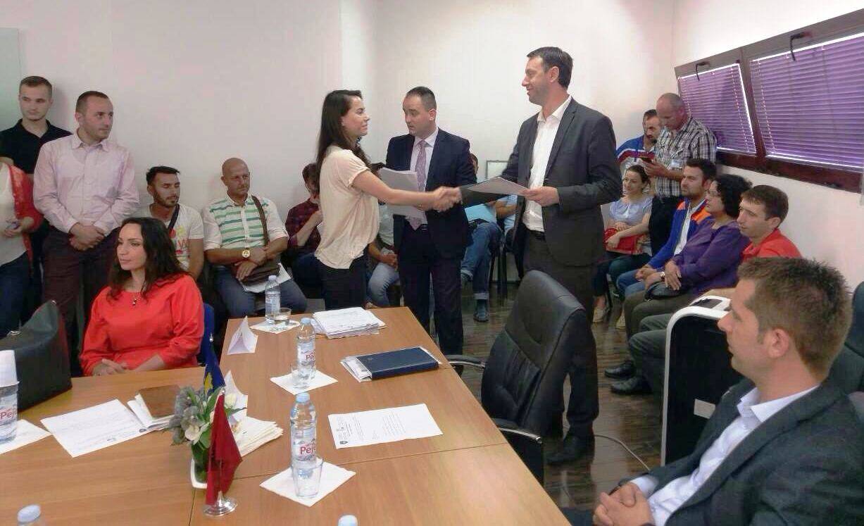 Agjencia e Punësimit ofron kontrata pune me mundësi bashkëfinancimi