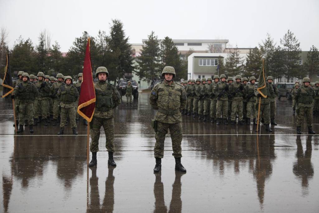 FSK shënoi 17 vjetorin e Epopesë së UÇK-së me ceremoni ushtarake 