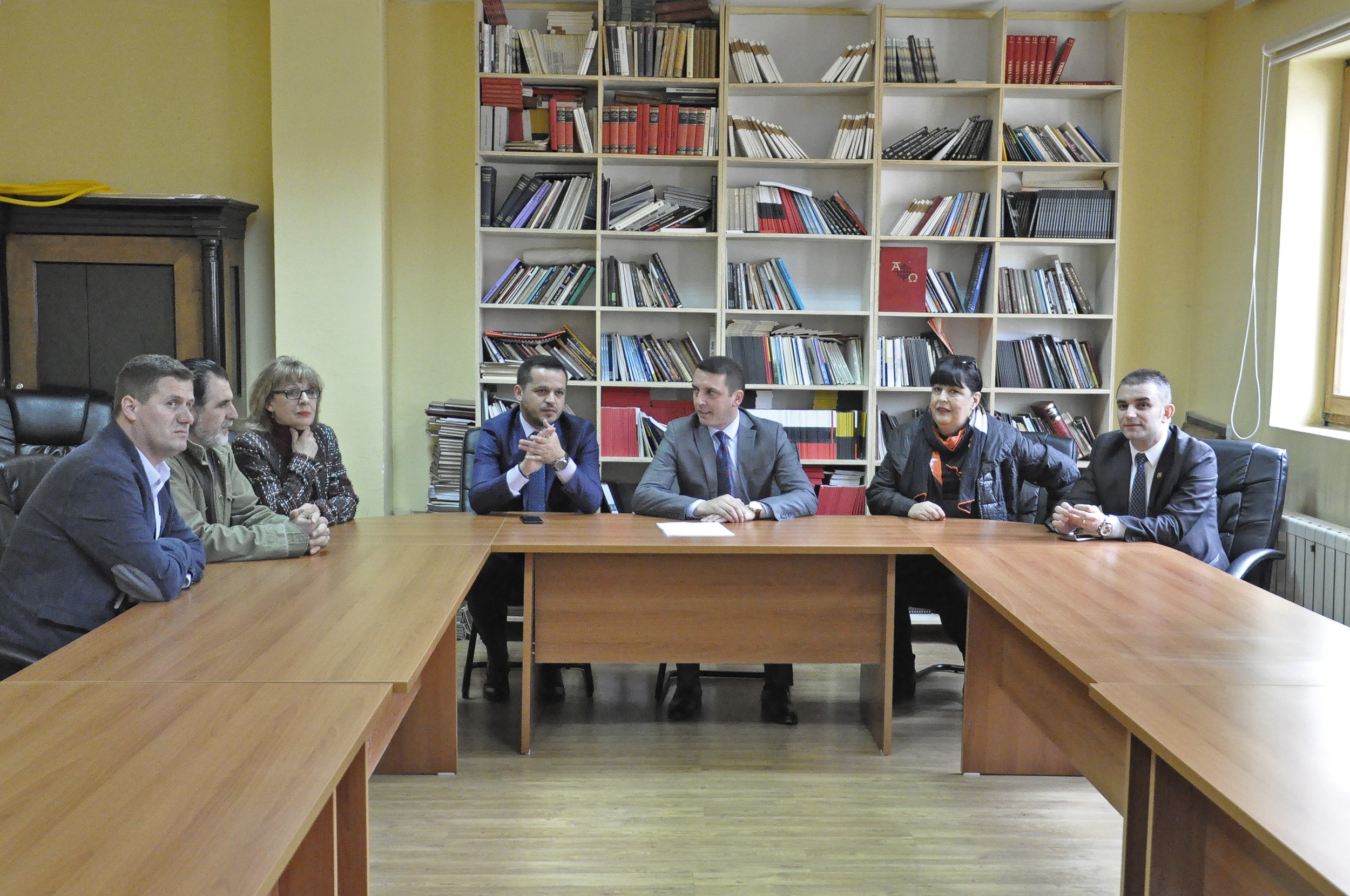 MKRS e gatshme të ofroj zgjidhje në infrastrukturën fizike në Teatër dhe Bibliotekë