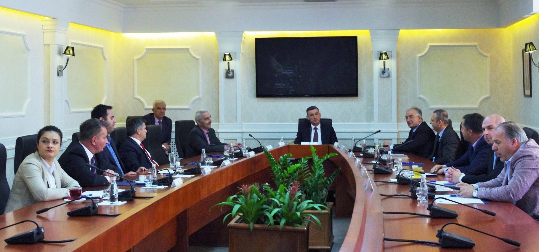 Të mërkurën Kuvendi mblidhet në seancë plenare për Mocionin