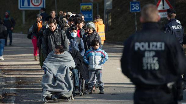 1 për qind e popullsisë në botë, e zhvendosur