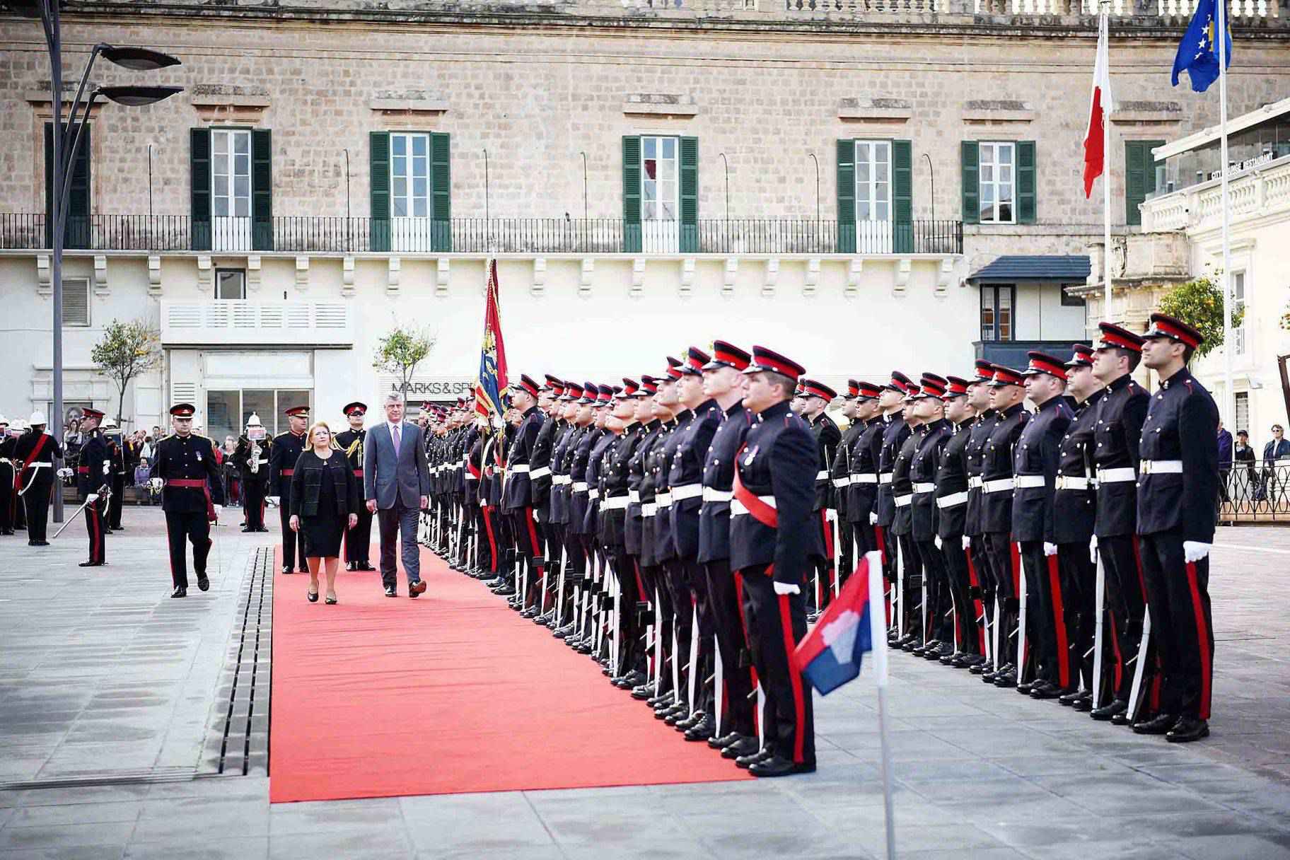 Presidenti Thaçi pritet me nderime të larta në Maltë
