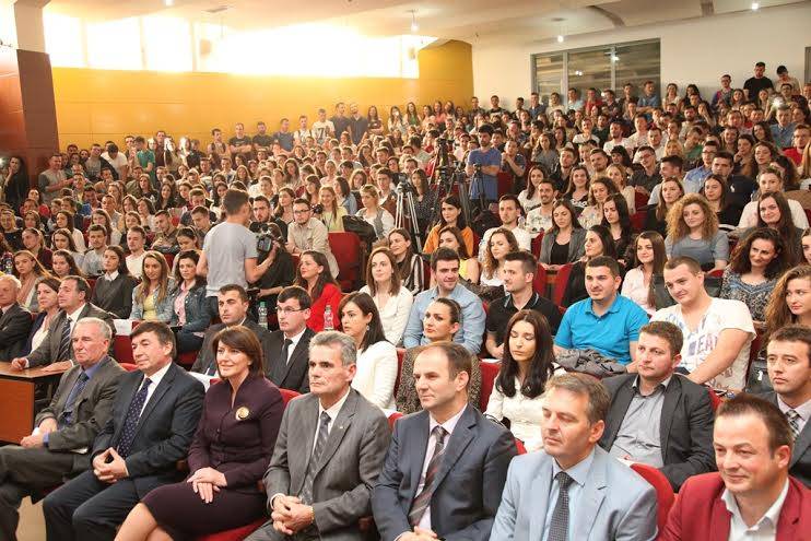 Jahjaga: Kosovës i duhet ndryshim dhe kurajë
