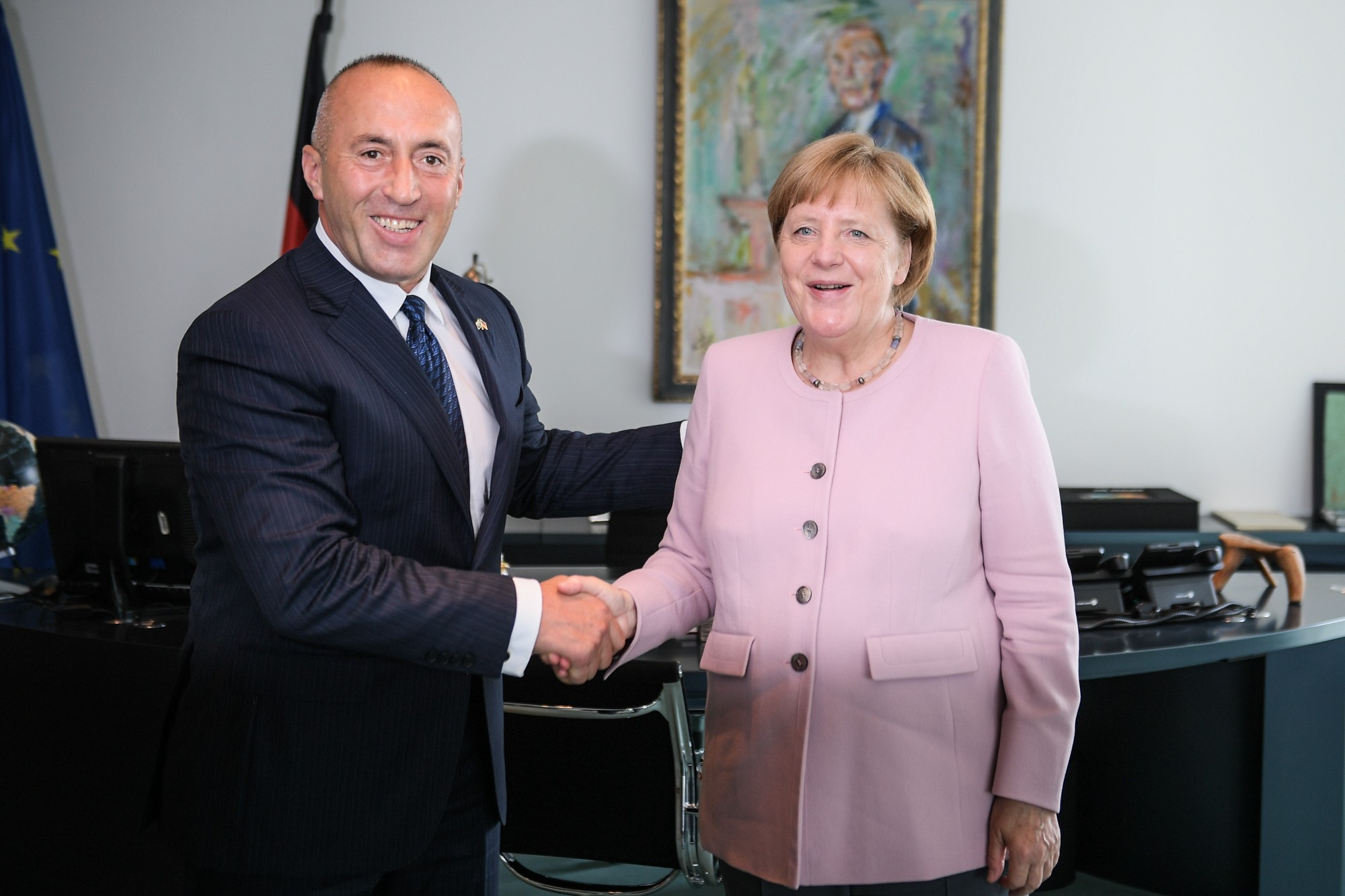 Merkel mbështetetë Kosovën në rrugën e saj  euroatlantike 