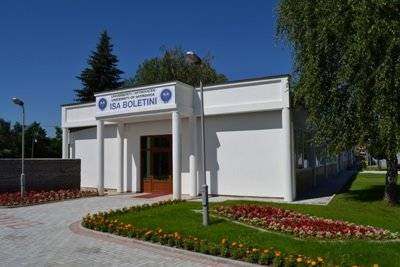 Protestojnë punëtorët e sigurimit fizik të Universitetit të Mitrovicës