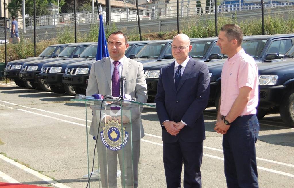 EULEX jep 15 vetura për Doganën e Kosovës 