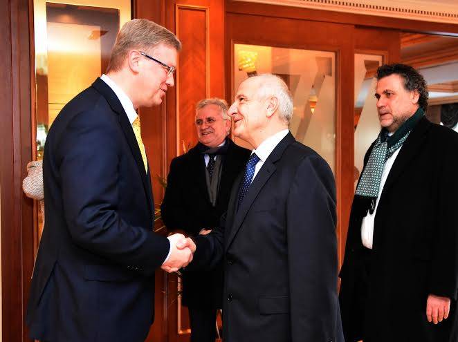 Sejdiu takoi Stefan Fulen, ish Komisioner i Lartë i BE-së