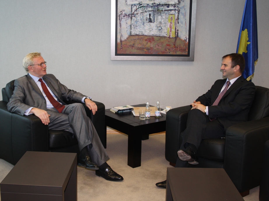 Vlerësohet bashkëpunimi Ministri e Drejtësisë - EULEX