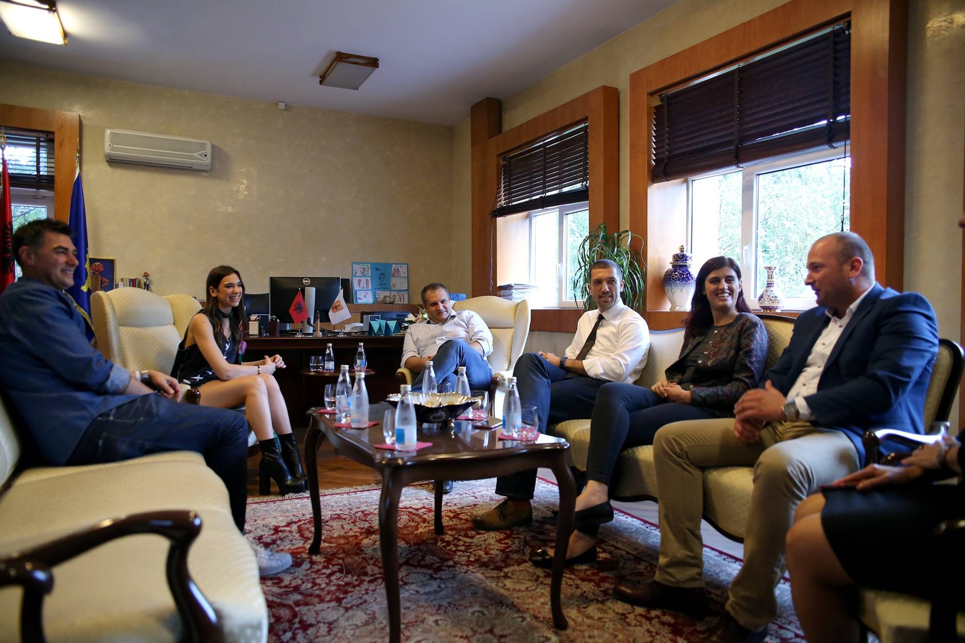 Dua Lipa e lumtur që iu dha rasti të performojë në Prishtinë