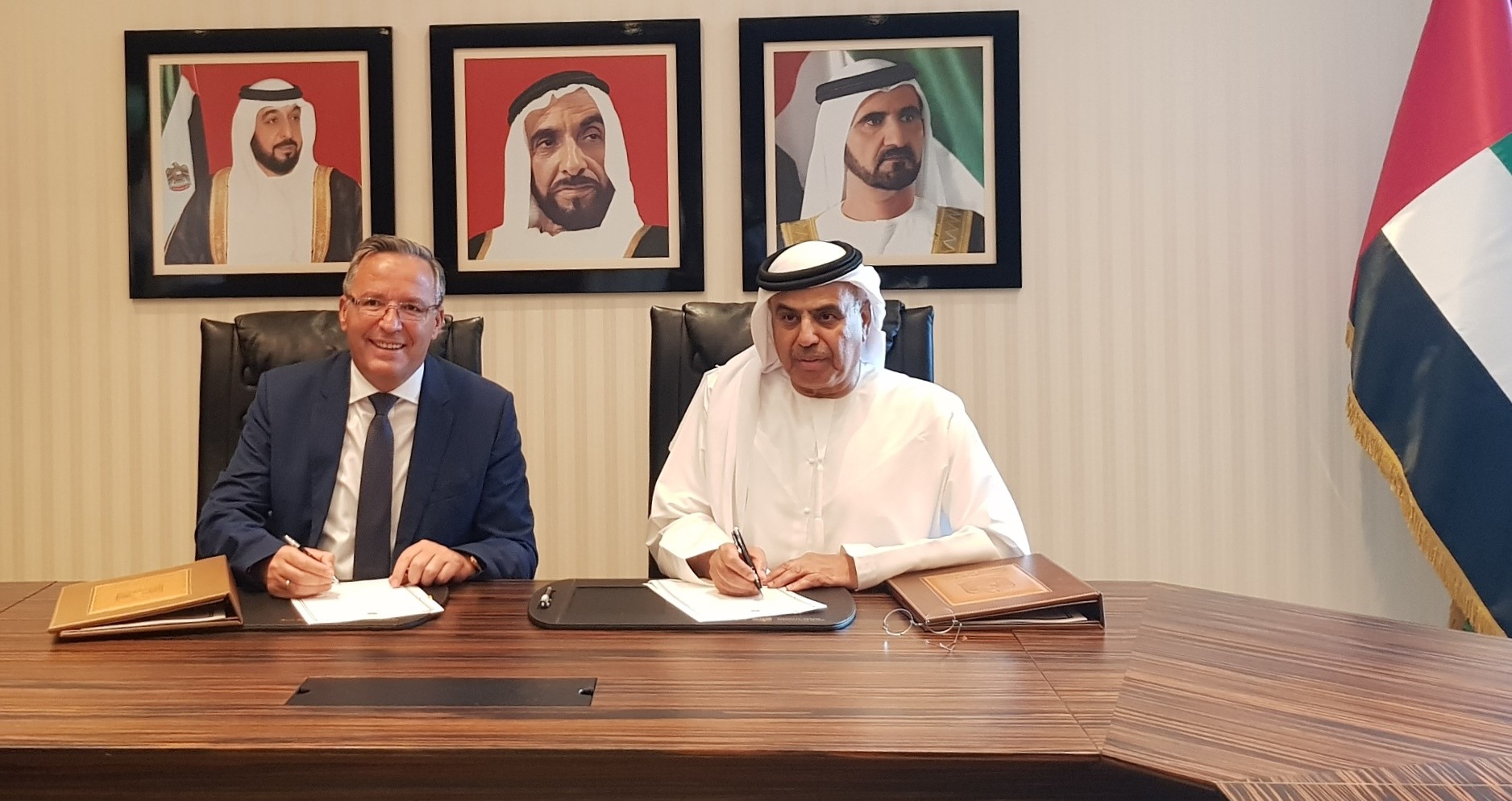 Kosova nënshkruan marrëveshje financiare me Emiratet Arabe