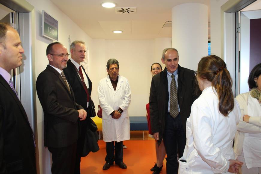 Ministri Rrahmani vizitoi Institutin “Giannina Gaslini” në Itali 