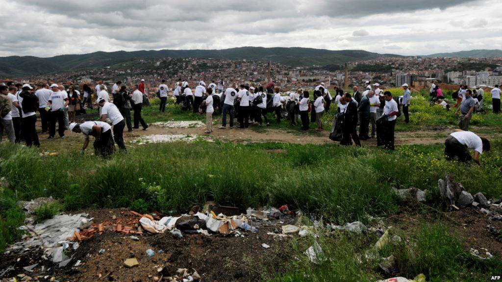 “Let’s Do It Kosova” në aksion pastrimi në fshatin Besi 