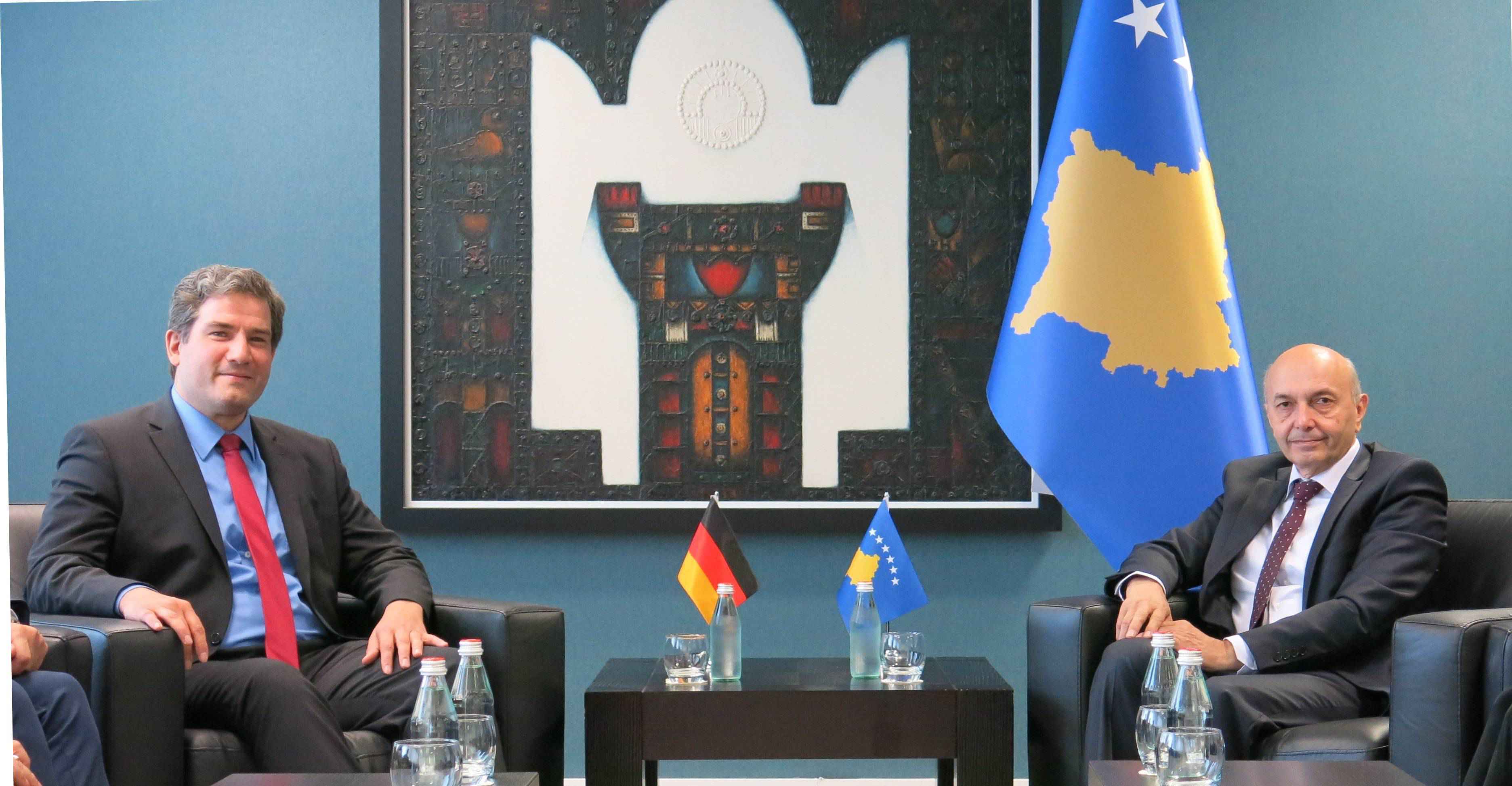 Anëtari i Bundestagut vlerësoi progresin në Kosovë