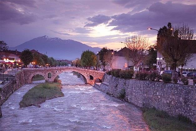 Prizreni diskuton për zhvillimin e turizmit rural dhe trashëgimisë shpirtërore