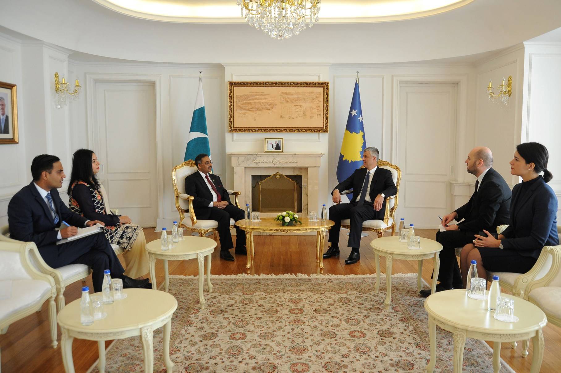 Thaçi pranoi kredencialet e ambasadorit Sohail Mahmood