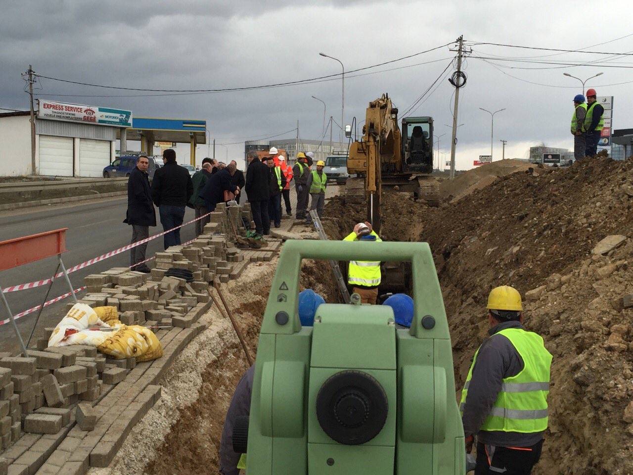 Banka Gjermane për Zhvillim inspekton punimet në