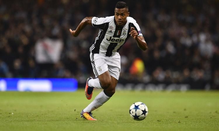 United i ofron dyfishin e pagës Alex Sandro