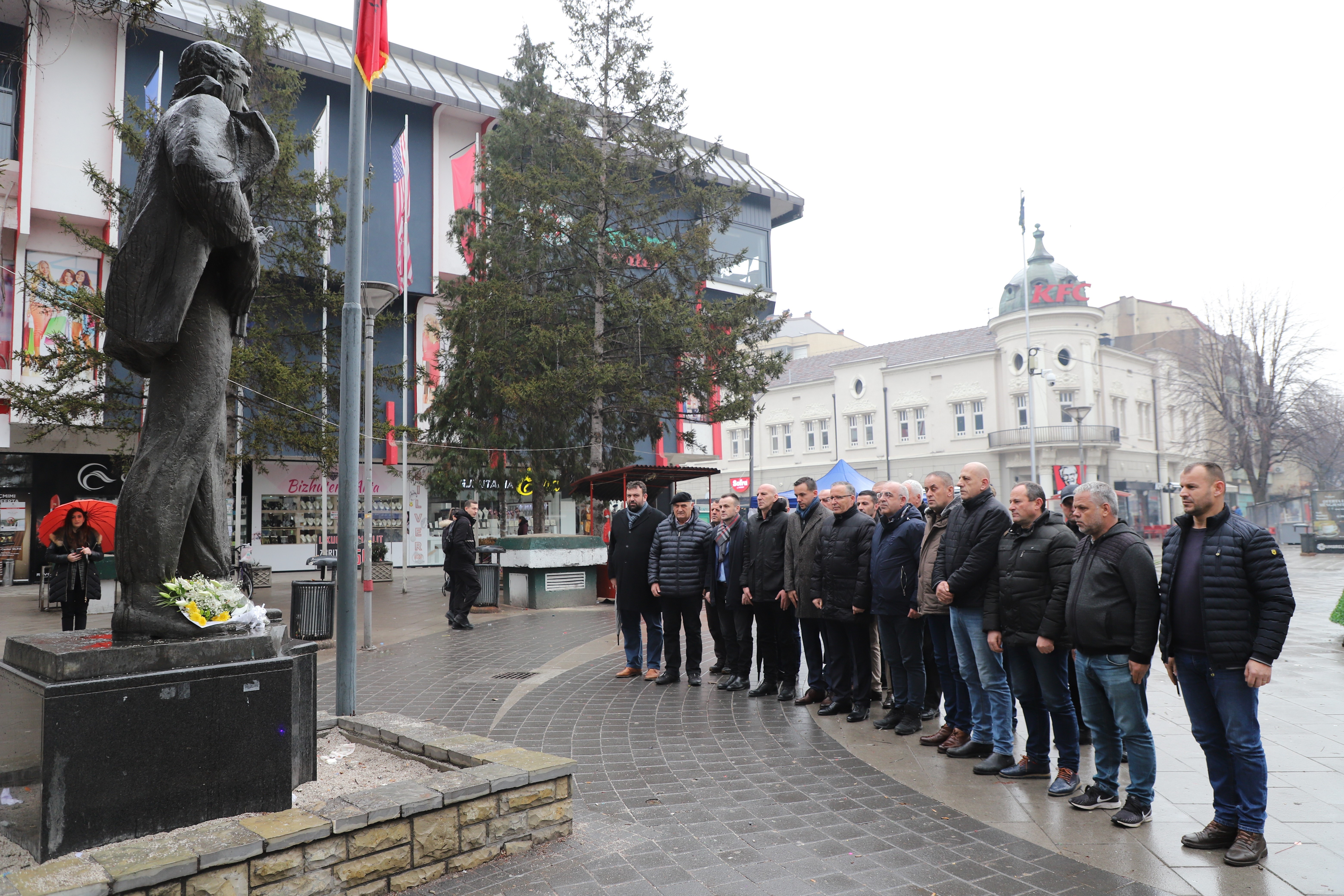 Në përvjetorin e tij të rënies përkujtohet heroi Mehë Uka