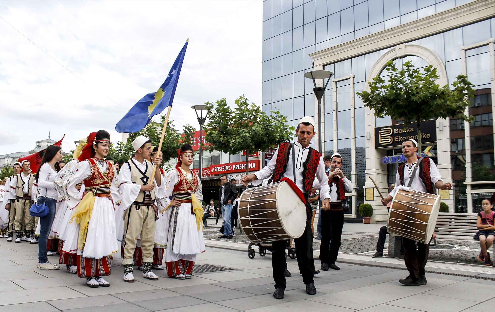 Fillon festivali ndërkombëtar Ylberi i Prishtinës