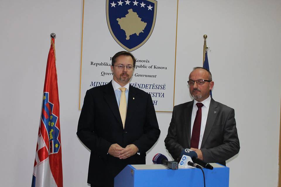 Rrahmani e Varga të përkushtuar për bashkëpunimin Kosovë-Kroaci