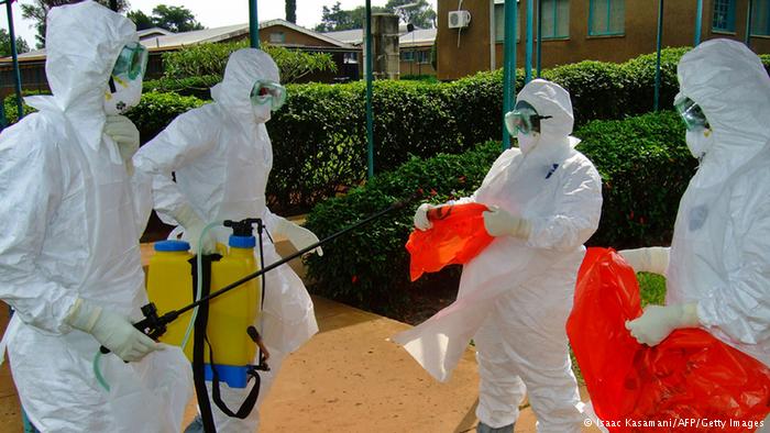 Pritet të bie numri i të infektuarve nga Ebola
