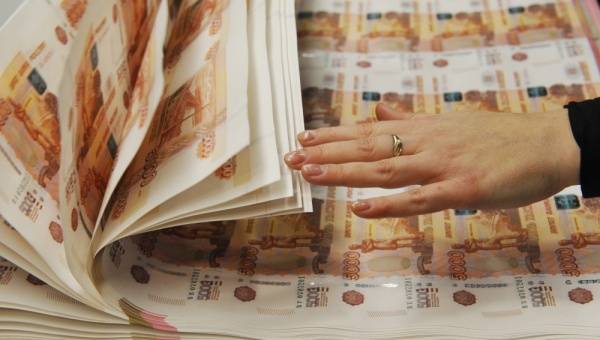 Sanksionet “prekin” edhe Fondin Pensional në Rusi