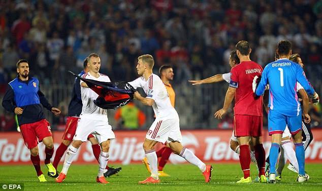 Shqipëria e Bashkuar ulet nga qielli në stadiumin e Beogradit