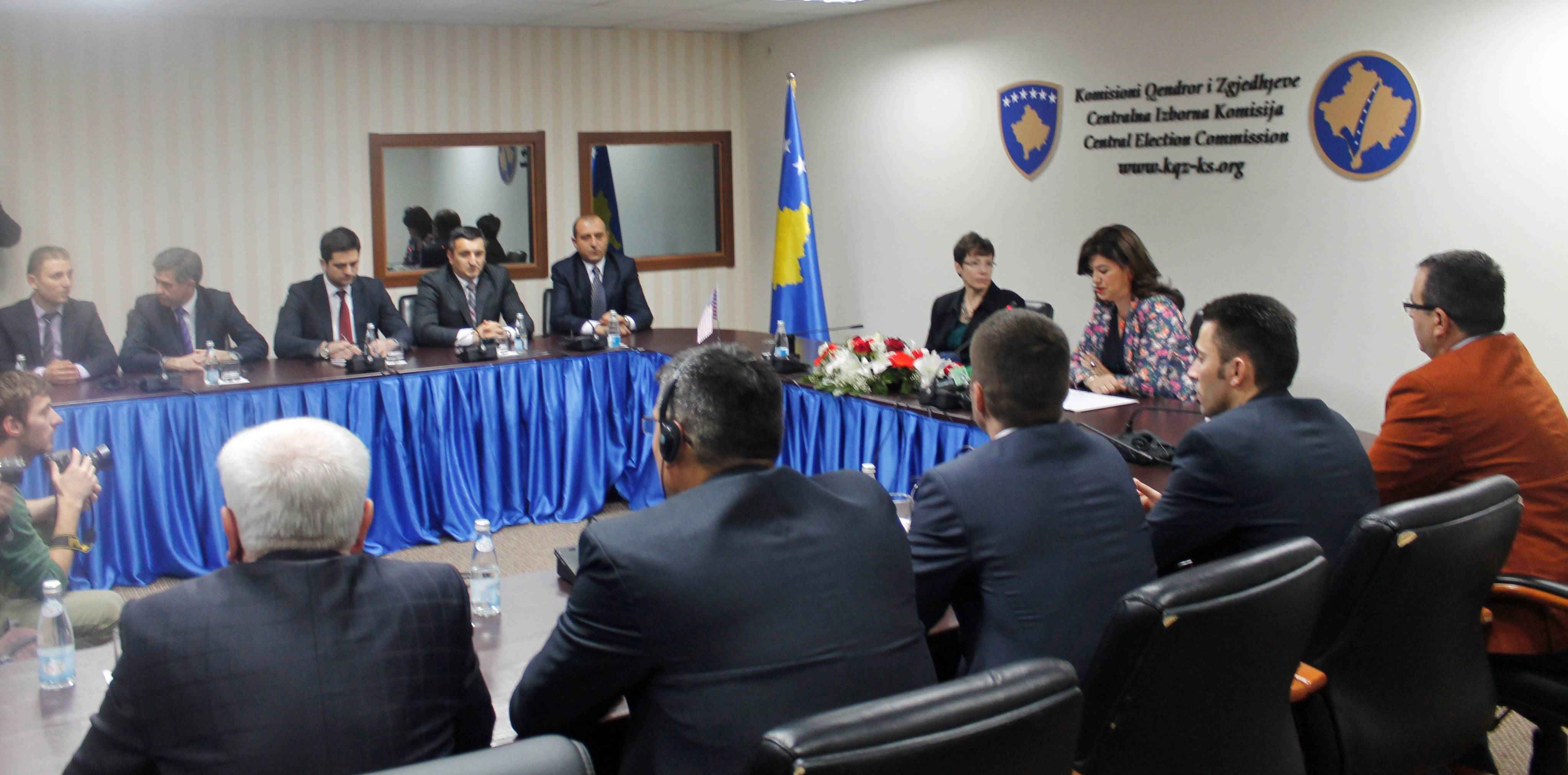 Mbahet konferenca rajonale me trupat menaxhuese të zgjedhjeve