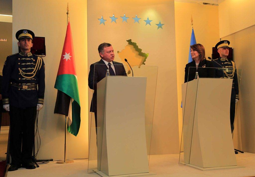 Jahjaga e dekoroi Mbretin Abdullah II me Urdhrin e Pavarësisë