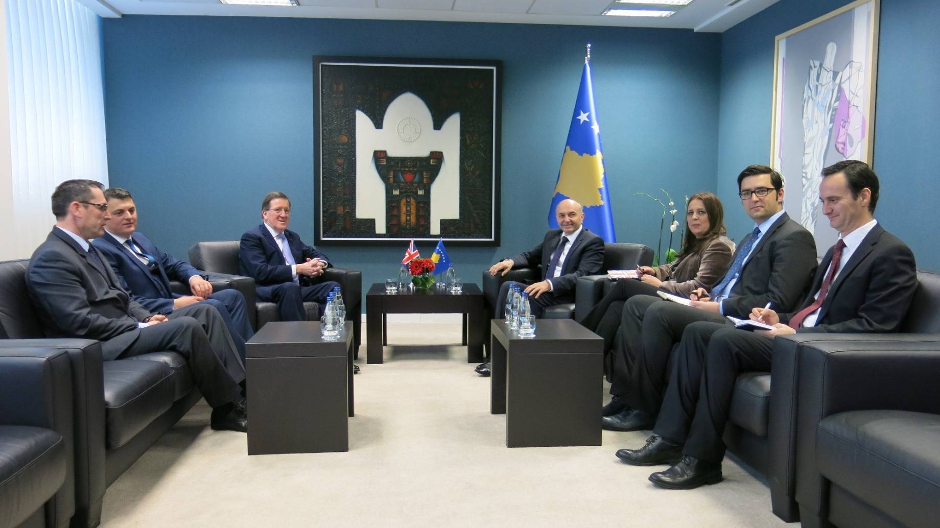 Robertson shprehu përkrahje të mëtejshme për Kosovën 