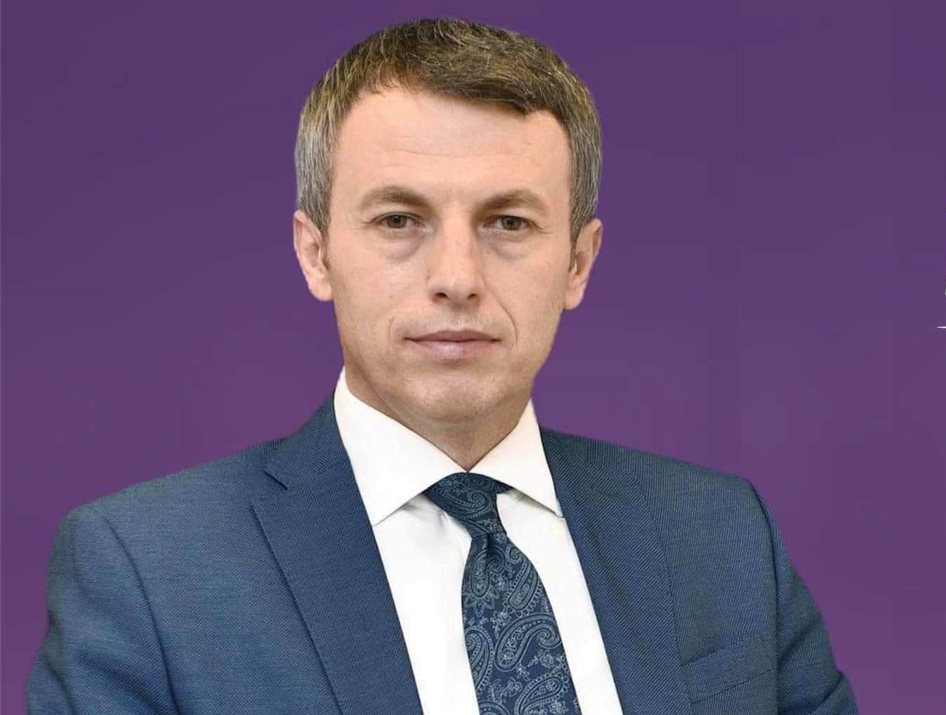 Ministri Reçica përkrah punëkërkuesit për hapjen e bizneseve të reja