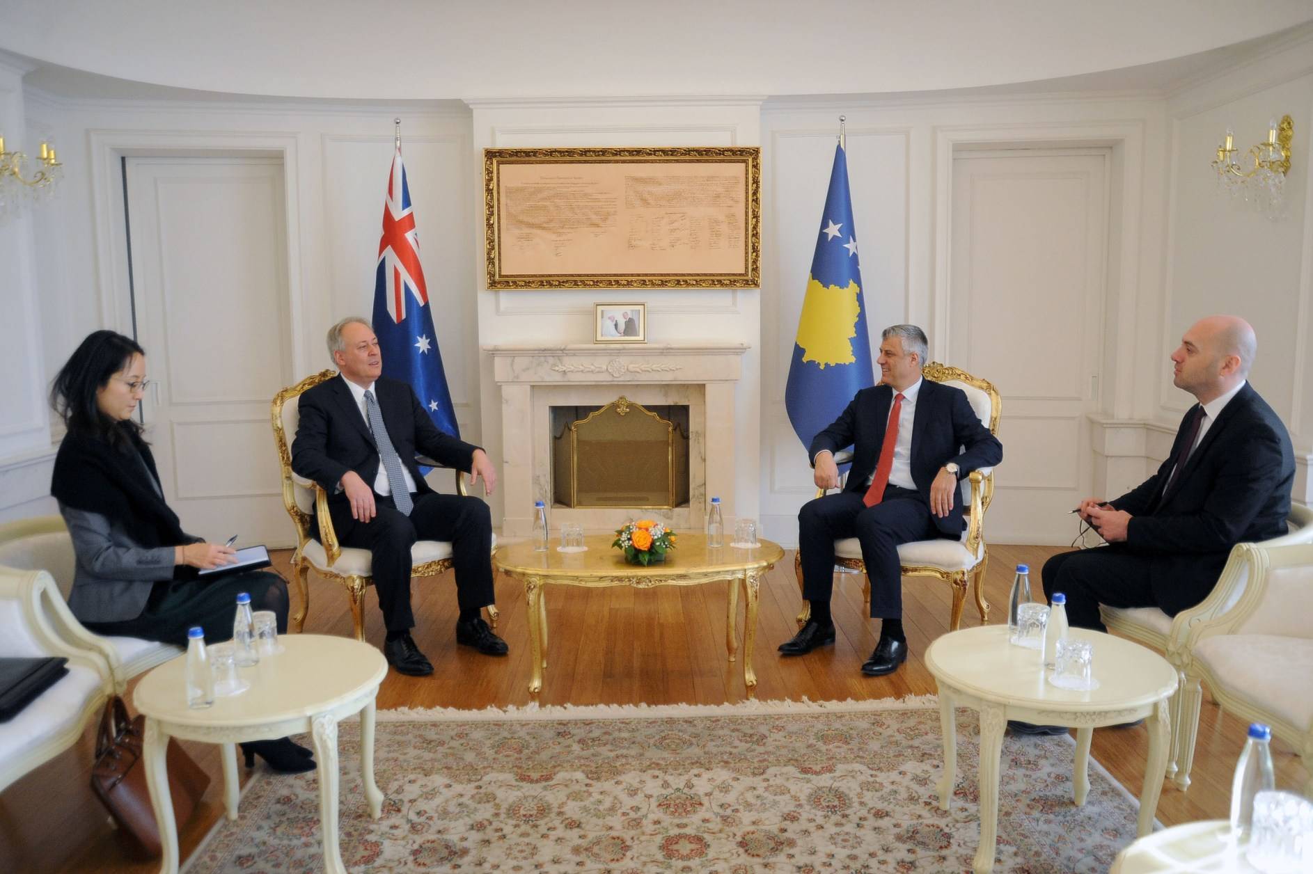 Thaçi pranoi letrat kredenciale të ambasadorit të Australisë