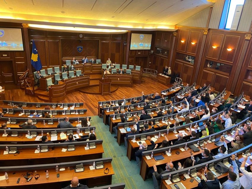 Sot Kuvendi mblidhet në dy seanca plenare