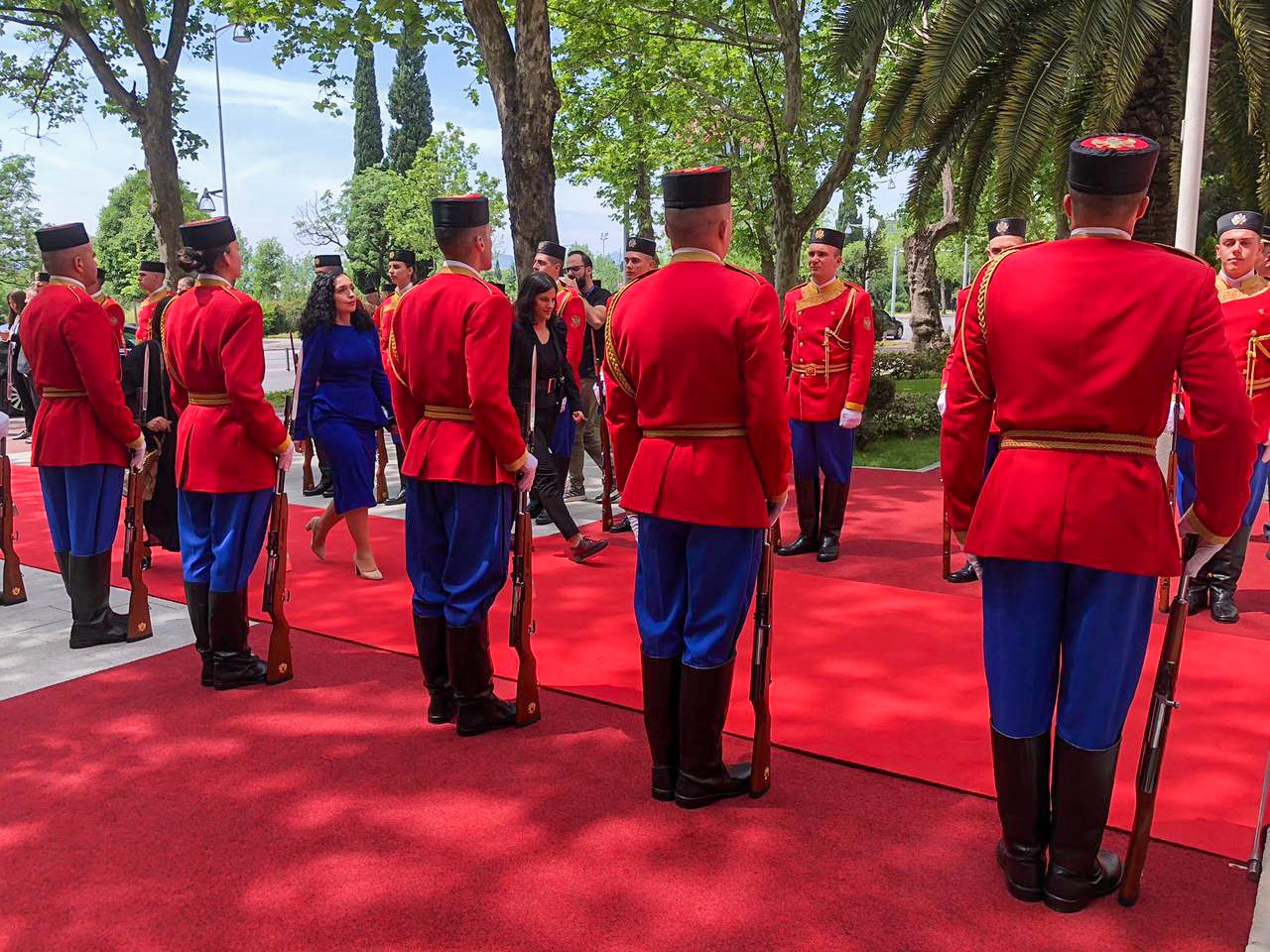 Presidentja Osmani sot merr pjesë në inaugurimin e presidentit të ri të Malit të Zi