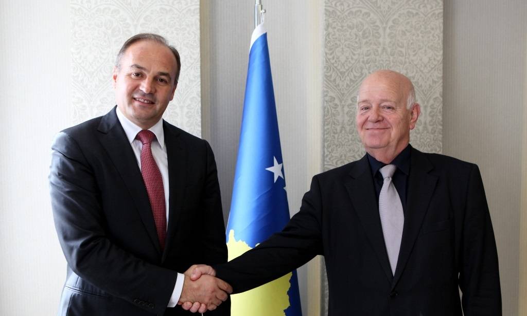 Bobev rikonfirmoi gatishmërinë për ta ndihmuar Kosovën 