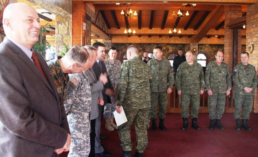 Jahjaga dekreton, kolonel Ilaz Dergutin, në gjeneral brigade të FSK-së