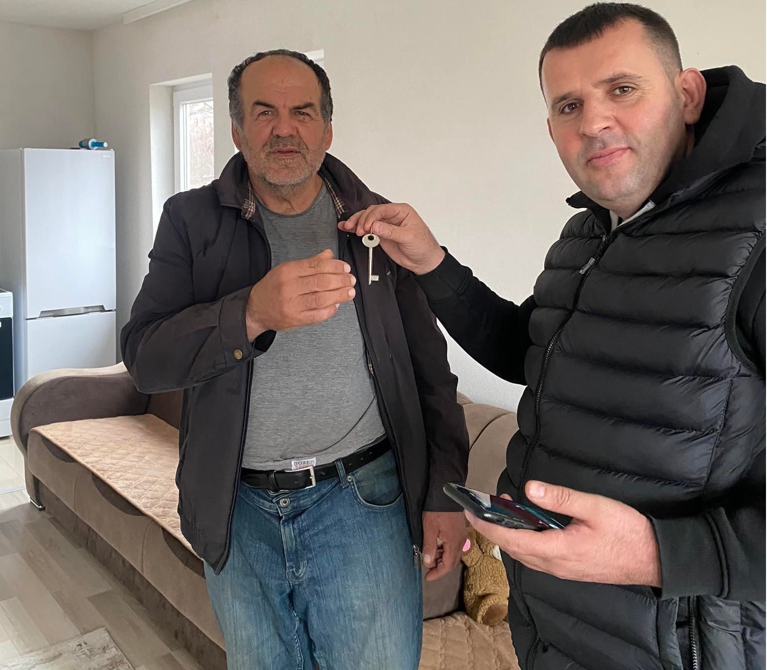 Biznesmeni nga Skenderaj, Megzon Hoti vazhdon me humanizëm
