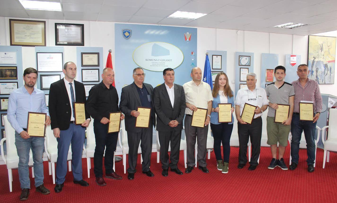 Haziri ndan mirënjohje për personalitetet e Gjilanit