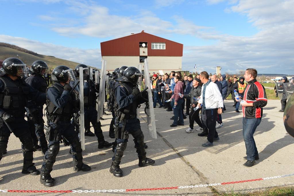 KFOR dhe Policia mbajn ushtrime për kotrollin e trazirave